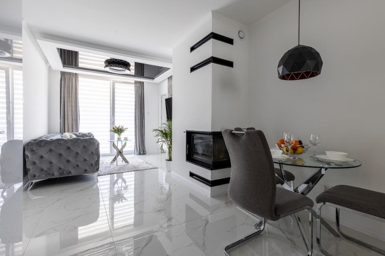 Apartament Z Basenem I Kominkiem ,,Baltic Sun” Sztutowo Exterior foto
