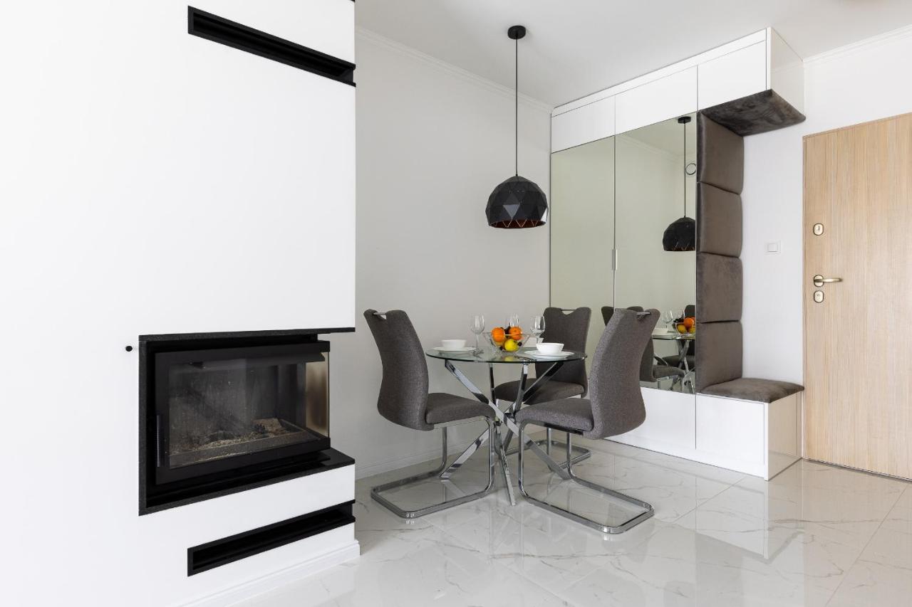 Apartament Z Basenem I Kominkiem ,,Baltic Sun” Sztutowo Exterior foto